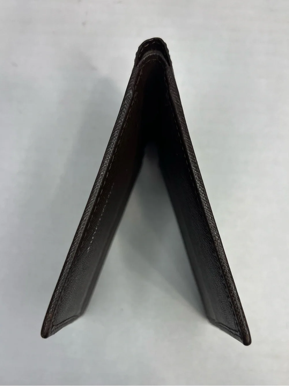 Burberry Bifold Wallet in a dark brown saffiano leather‎